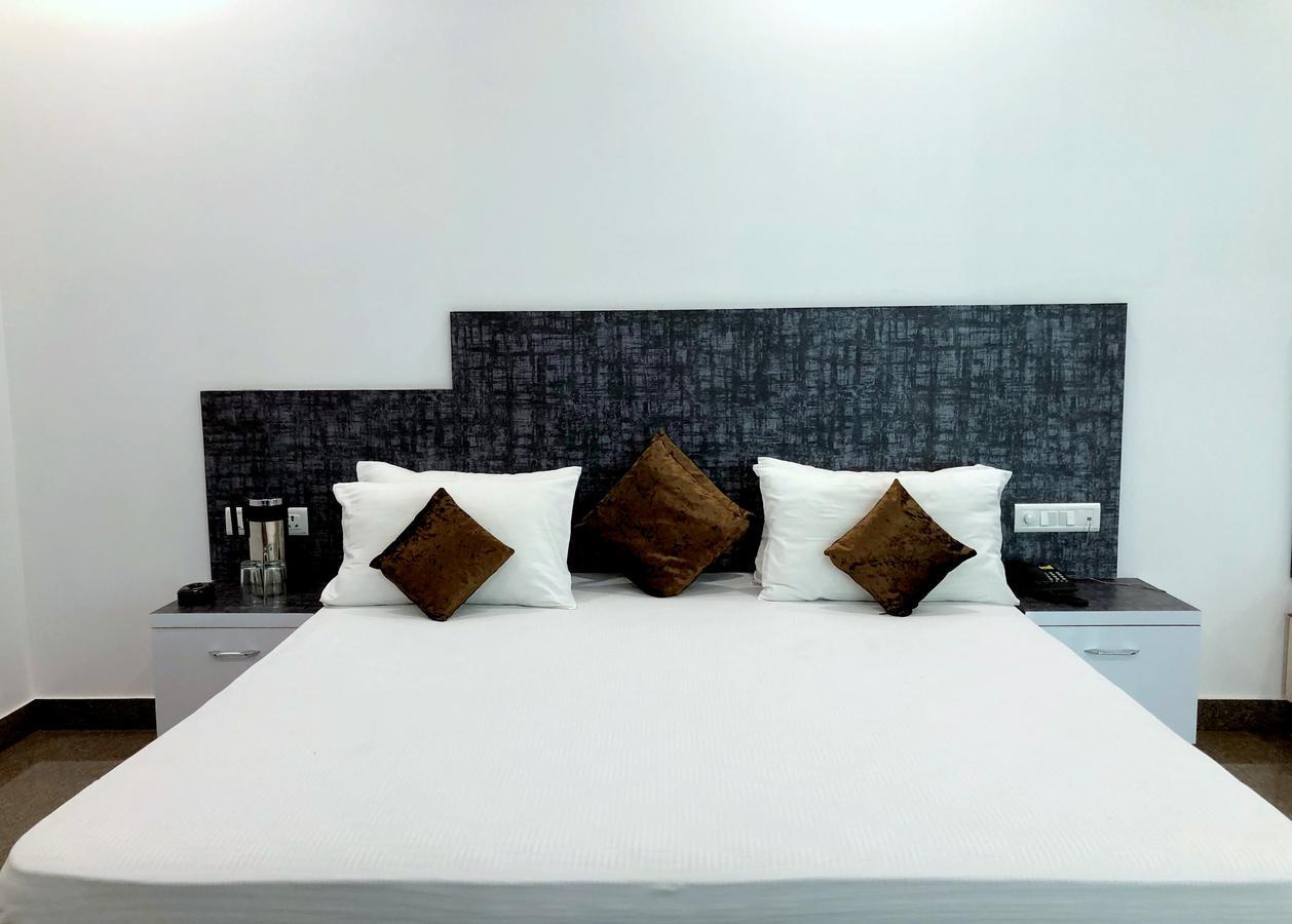 غازي أباد Hotel Taru Inn المظهر الخارجي الصورة
