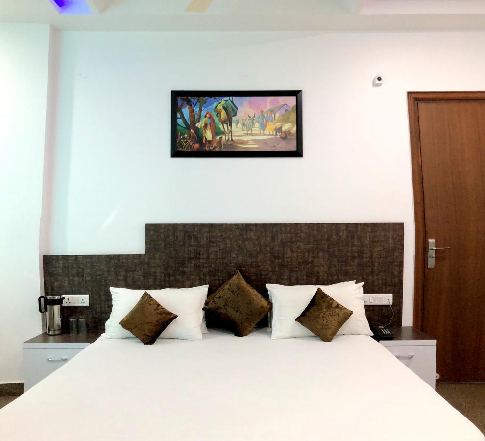 غازي أباد Hotel Taru Inn المظهر الخارجي الصورة